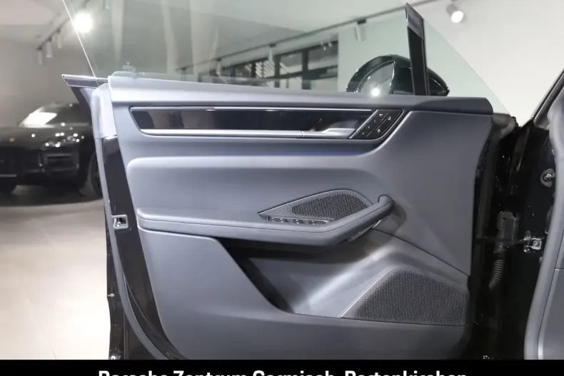 Porsche Macan din 2025 cu 6.750 km - oferta POR194624 - foto 13