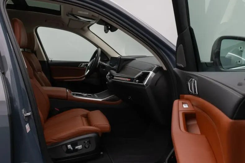 BMW X7 (Seria X) din 2022 cu 46.141 km - oferta BMW194627 - foto 20