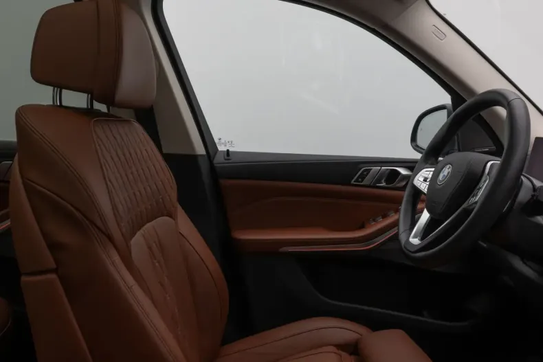 BMW X7 (Seria X) din 2022 cu 46.141 km - oferta BMW194627 - foto 32