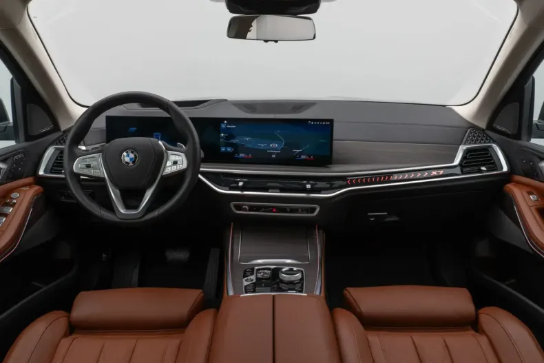 BMW X7 (Seria X) din 2022 cu 46.141 km - oferta BMW194627 - foto 35