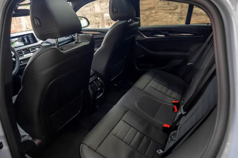 BMW X4 (Seria X) din 2025 cu 9.500 km - oferta BMW194633 - foto 12