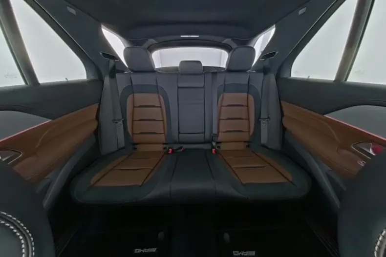 Mercedes-Benz GLE 53 AMG (Clasa GLE) din 2025 cu 15.900 km - oferta MER194637 - foto 6