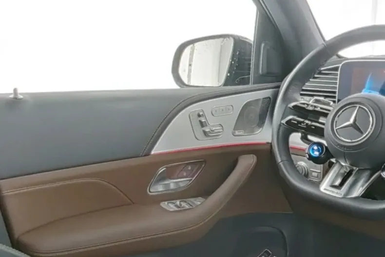 Mercedes-Benz GLE 53 AMG (Clasa GLE) din 2025 cu 15.900 km - oferta MER194637 - foto 7