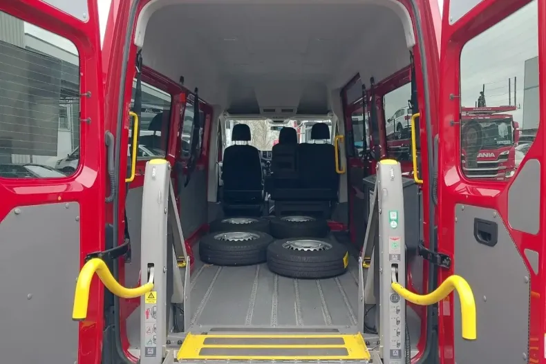 Volkswagen Crafter din 2022 cu 86.000 km - oferta VOL194639 - foto 17