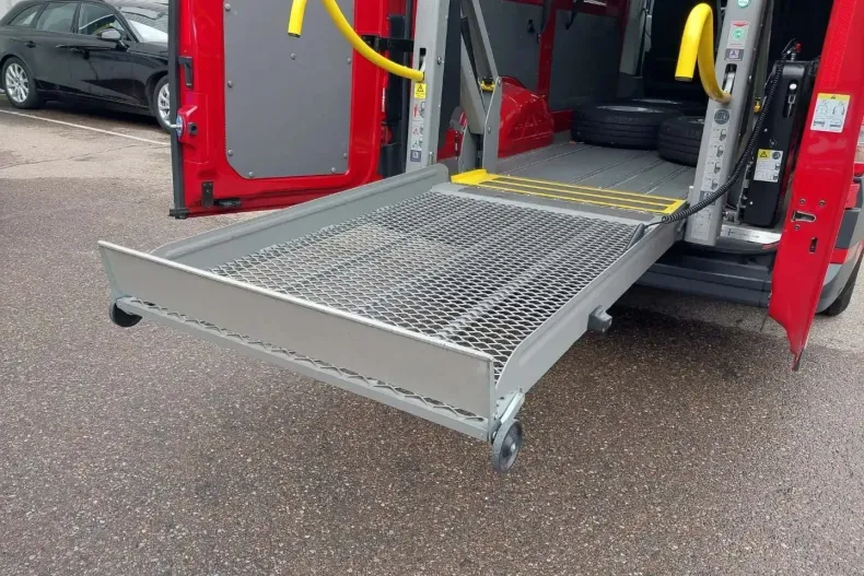 Volkswagen Crafter din 2022 cu 86.000 km - oferta VOL194639 - foto 18