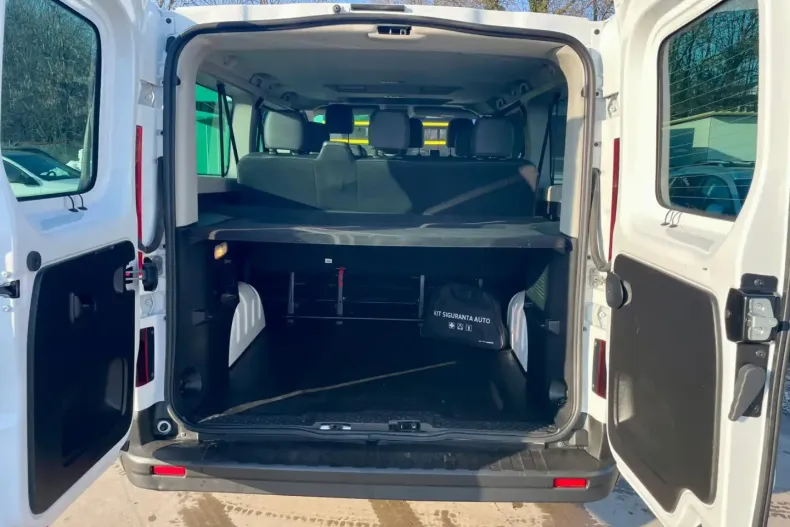 Renault Trafic din 2024 cu 44.200 km - oferta REN194689 - foto 11