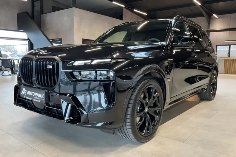 BMW X7 (Seria X) din 2025 cu 5.600 km - oferta BMW194721 - foto 1