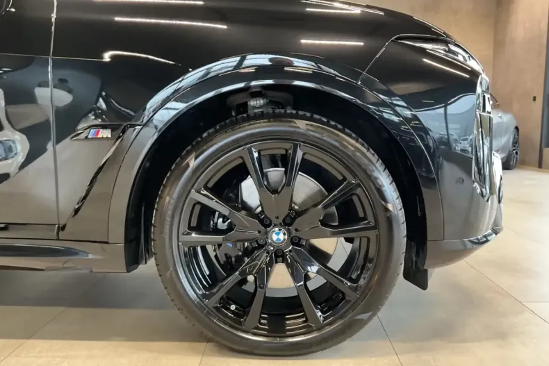 BMW X7 (Seria X) din 2025 cu 5.600 km - oferta BMW194721 - foto 9
