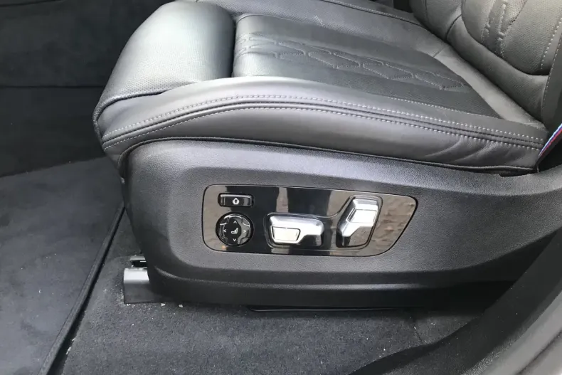 BMW X7 (Seria X) din 2025 cu 6.200 km - oferta BMW194728 - foto 18