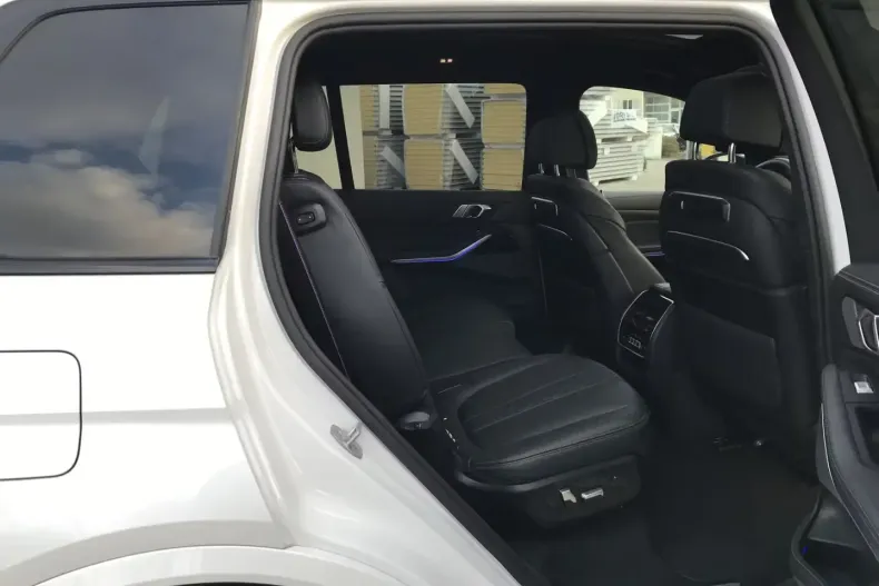 BMW X7 (Seria X) din 2025 cu 6.200 km - oferta BMW194728 - foto 19