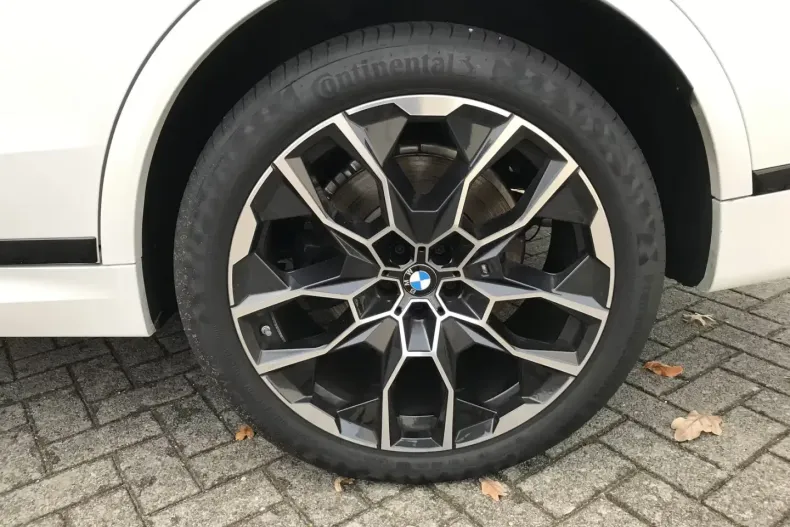 BMW X7 (Seria X) din 2025 cu 6.200 km - oferta BMW194728 - foto 33