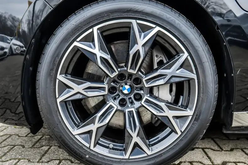 BMW 750 (Seria 7) din 2023 cu 32.948 km - oferta BMW194764 - foto 5