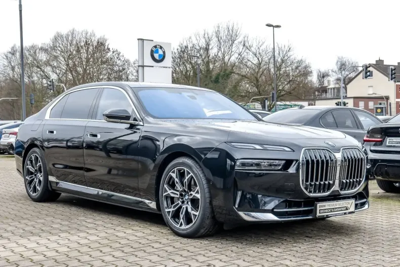 BMW 750 (Seria 7) din 2023 cu 32.948 km - oferta BMW194764 - foto 7