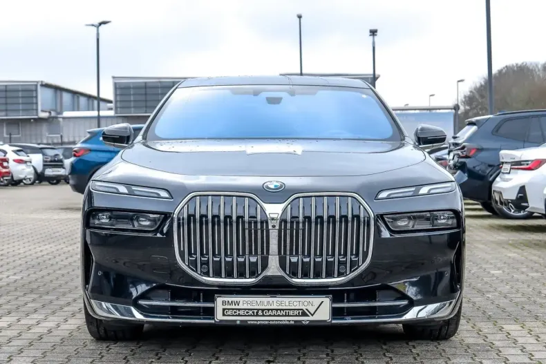 BMW 750 (Seria 7) din 2023 cu 32.948 km - oferta BMW194764 - foto 9