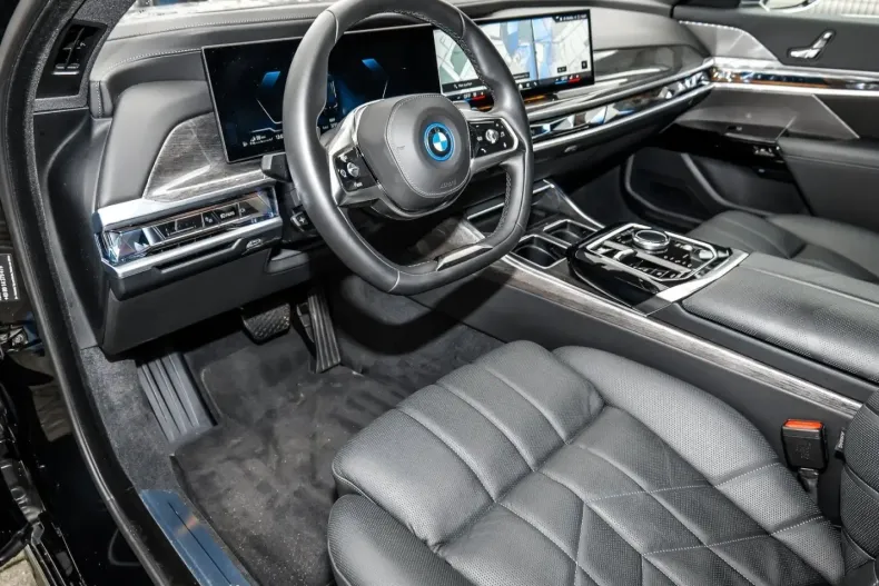 BMW 750 (Seria 7) din 2023 cu 32.948 km - oferta BMW194764 - foto 18