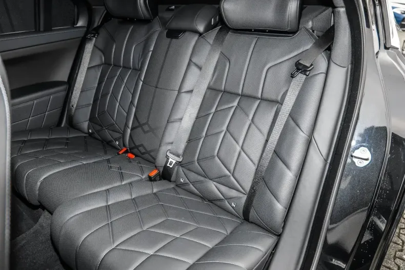 BMW 750 (Seria 7) din 2023 cu 32.948 km - oferta BMW194764 - foto 19