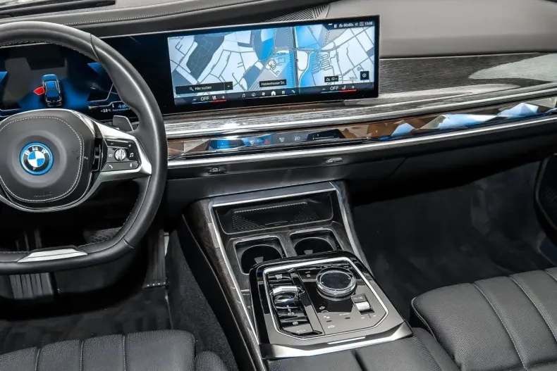 BMW 750 (Seria 7) din 2023 cu 32.948 km - oferta BMW194764 - foto 20