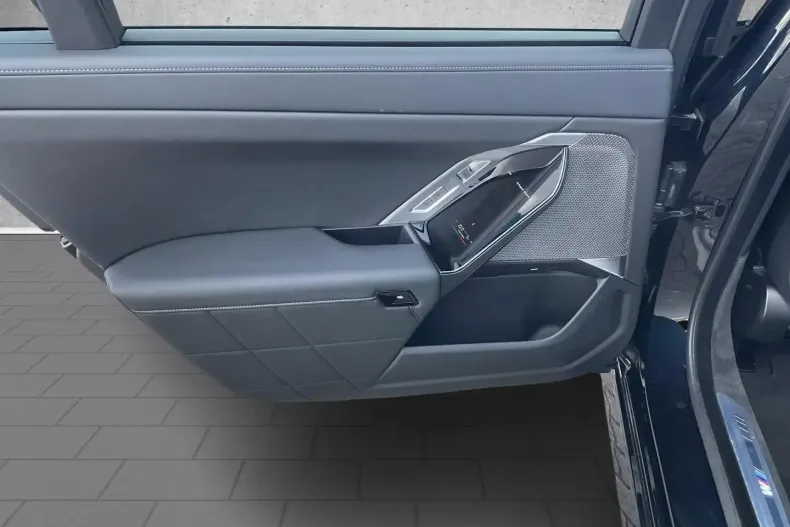 BMW 740 (Seria 7) din 2025 cu 23.800 km - oferta BMW194765 - foto 18