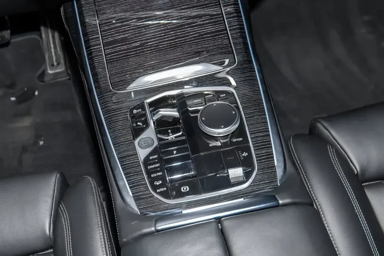 BMW X7 (Seria X) din 2025 cu 9.450 km - oferta BMW194767 - foto 7