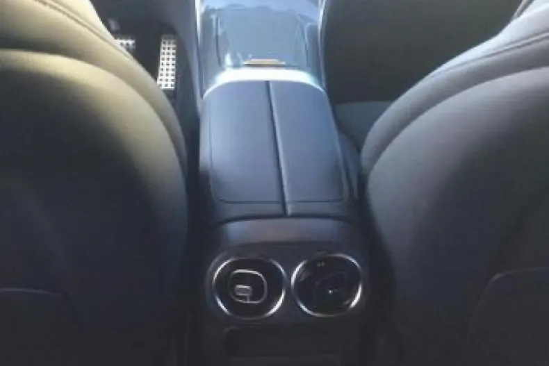 Mercedes-Benz GLC 200 (Clasa GLC) din 2023 cu 58.400 km - oferta MER194769 - foto 14