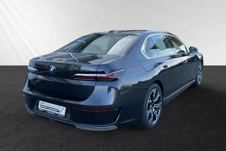 BMW 750 (Seria 7) din 2024 cu 5.150 km - oferta BMW194777 - foto 3