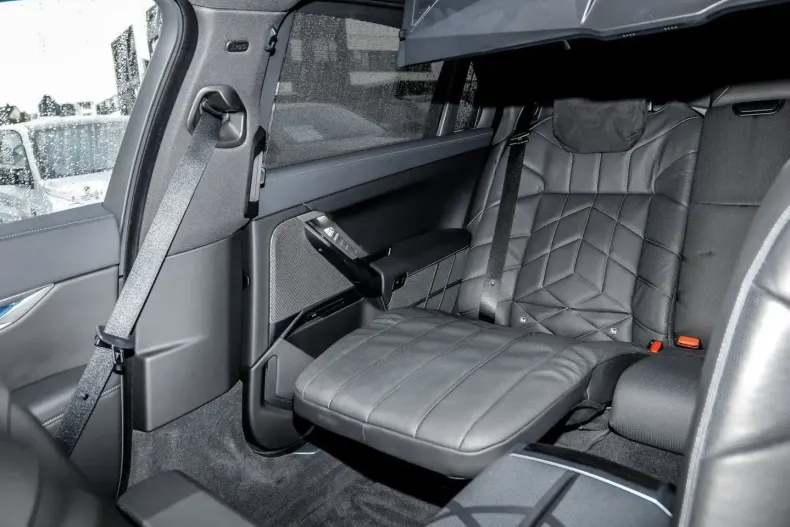 BMW 750 (Seria 7) din 2024 cu 44.878 km - oferta BMW194778 - foto 15