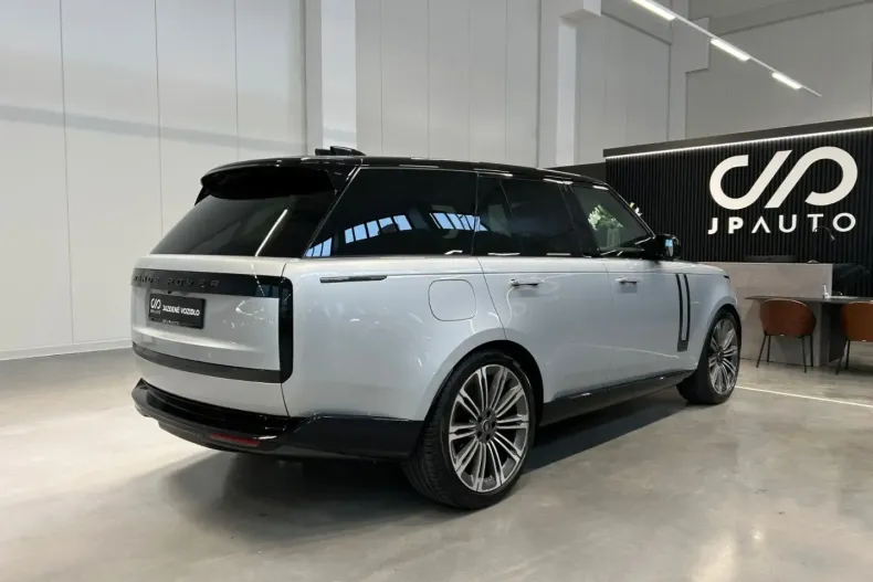 Land Rover Range Rover din 2024 cu 13.116 km - oferta LAN194782 - foto 2