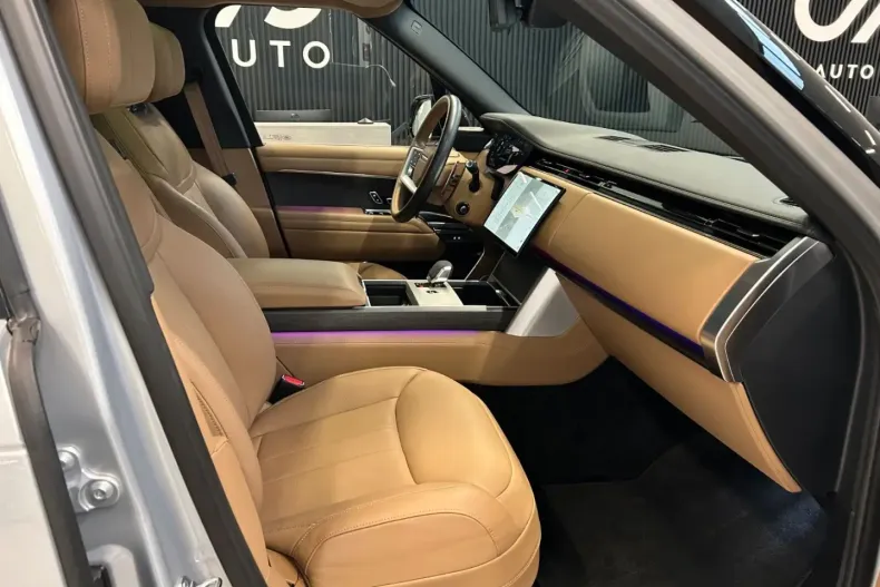 Land Rover Range Rover din 2024 cu 13.116 km - oferta LAN194782 - foto 3