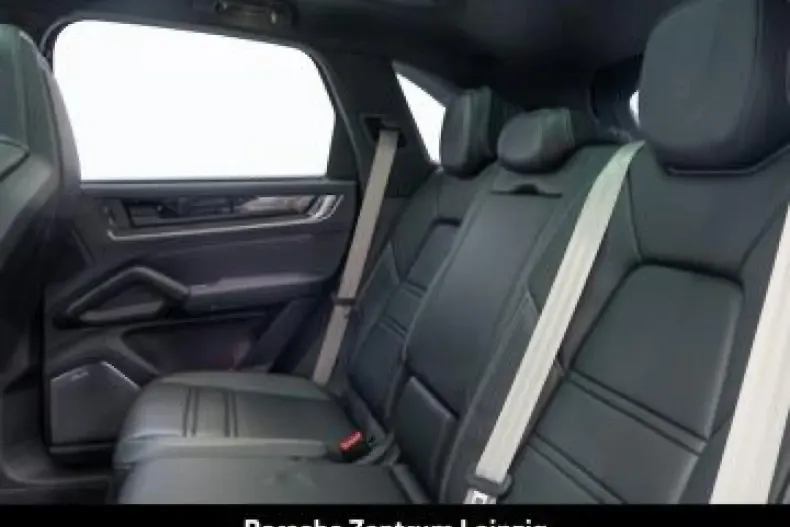 Porsche Cayenne din 2024 cu 40.500 km - oferta POR194786 - foto 24