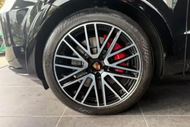 Porsche Cayenne din 2025 cu 9.950 km - oferta POR194790 - foto 6