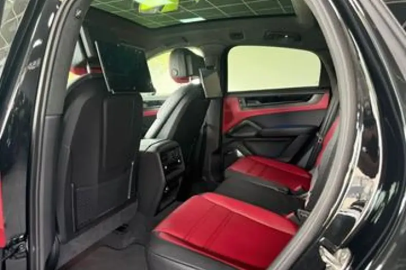 Porsche Cayenne din 2025 cu 9.950 km - oferta POR194790 - foto 14