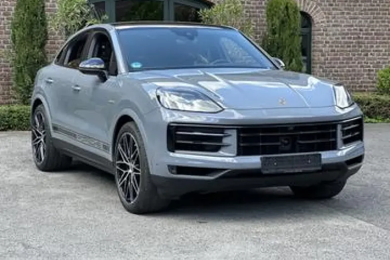 Porsche Cayenne din 2023 cu 59.250 km - oferta POR194795 - foto 2