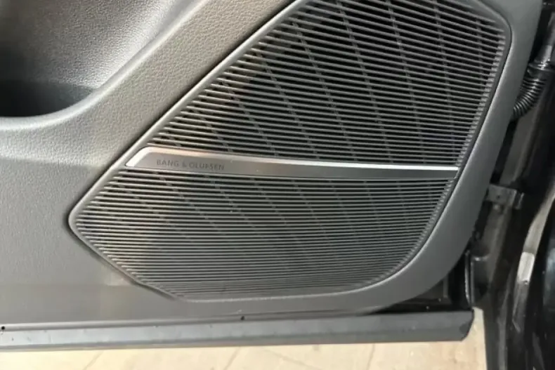 Audi Q8 din 2026 cu 30 km - oferta AUD194798 - foto 4