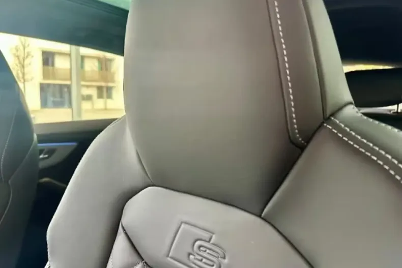 Audi Q8 din 2026 cu 30 km - oferta AUD194798 - foto 13