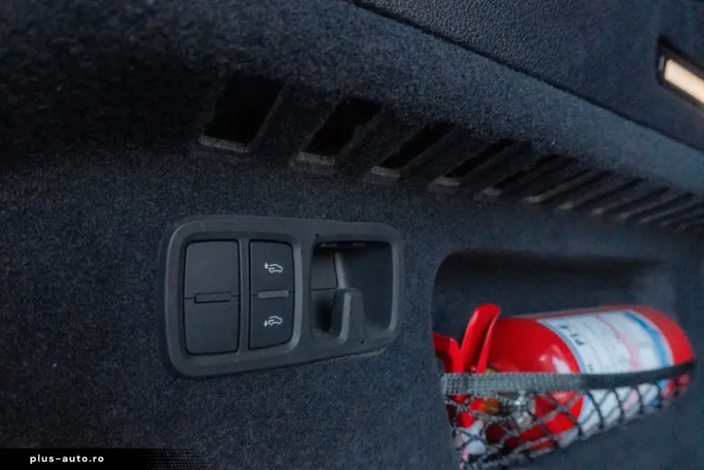 Audi Q8 din 2025 cu 18.690 km - oferta AUD194801 - foto 38