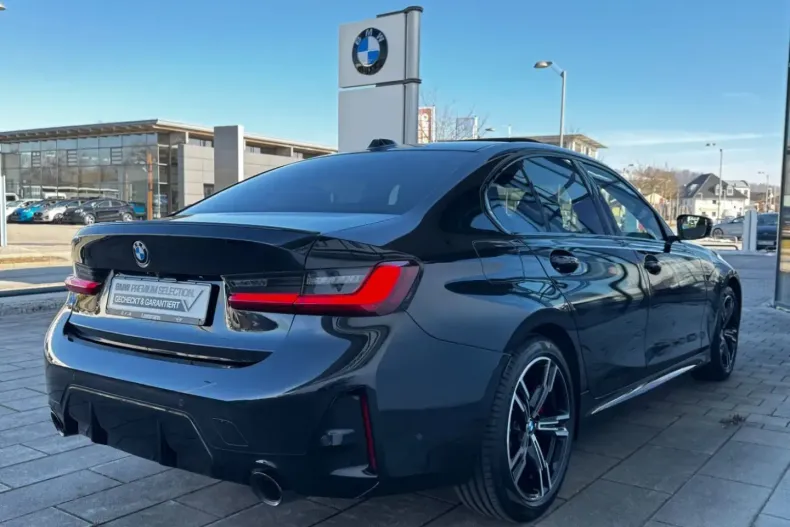 BMW 330 (Seria 3) din 2025 cu 6.857 km - oferta BMW194807 - foto 4