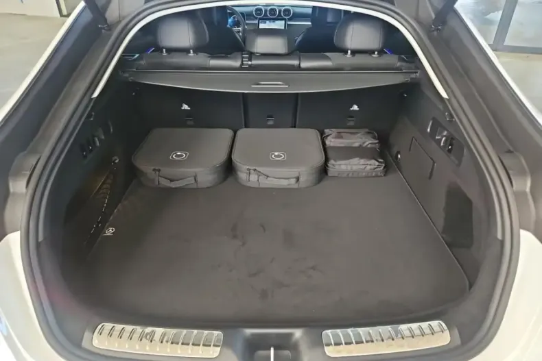 Mercedes-Benz GLC 300 (Clasa GLC) din 2025 cu 14.900 km - oferta MER194816 - foto 3