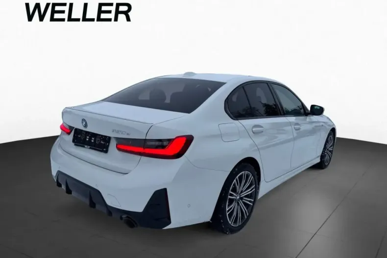 BMW 330 (Seria 3) din 2024 cu 33.030 km - oferta BMW194828 - foto 3