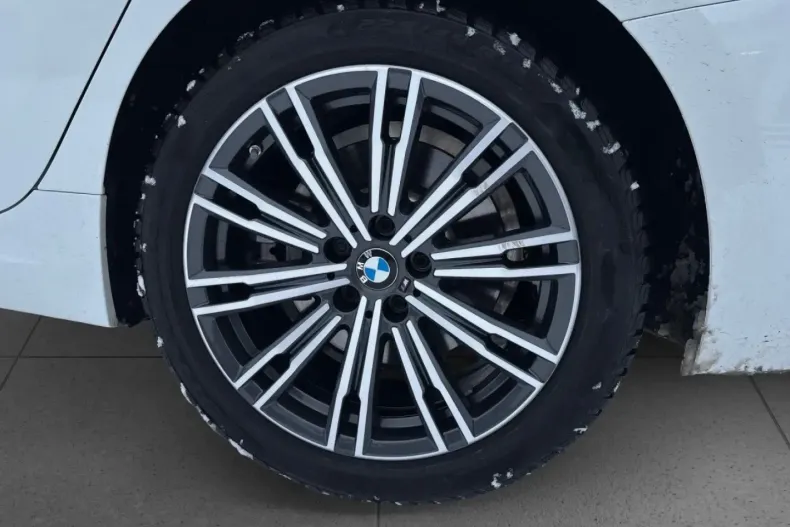 BMW 330 (Seria 3) din 2024 cu 33.030 km - oferta BMW194828 - foto 13