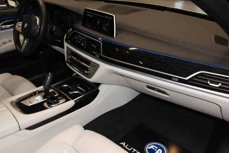BMW 750 (Seria 7) din 2022 cu 28.766 km - oferta BMW194836 - foto 12