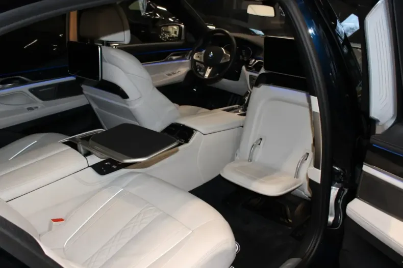 BMW 750 (Seria 7) din 2022 cu 28.766 km - oferta BMW194836 - foto 18