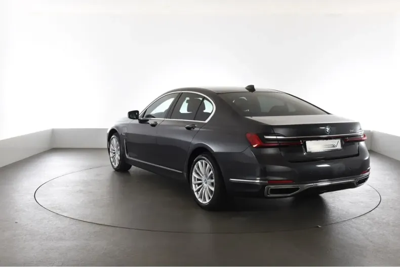 BMW 745 (Seria 7) din 2022 cu 33.421 km - oferta BMW194837 - foto 2