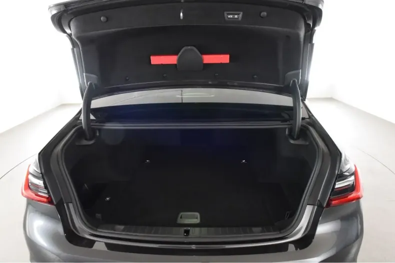 BMW 745 (Seria 7) din 2022 cu 33.421 km - oferta BMW194837 - foto 14