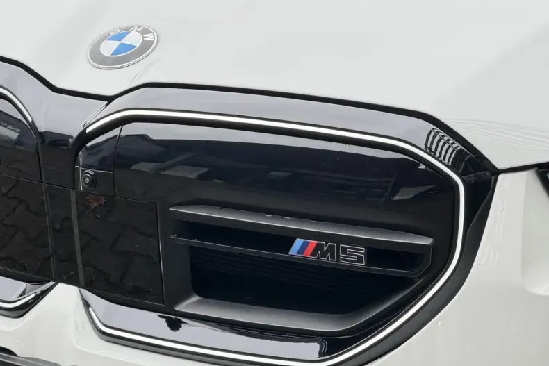 BMW M5 (Seria 5) din 2024 cu 9.993 km - oferta BMW194850 - foto 11