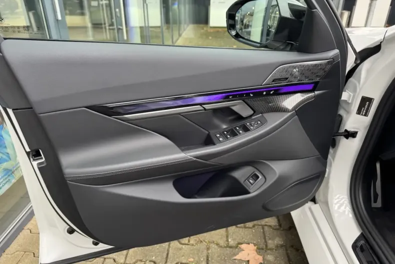 BMW M5 (Seria 5) din 2024 cu 9.993 km - oferta BMW194850 - foto 19