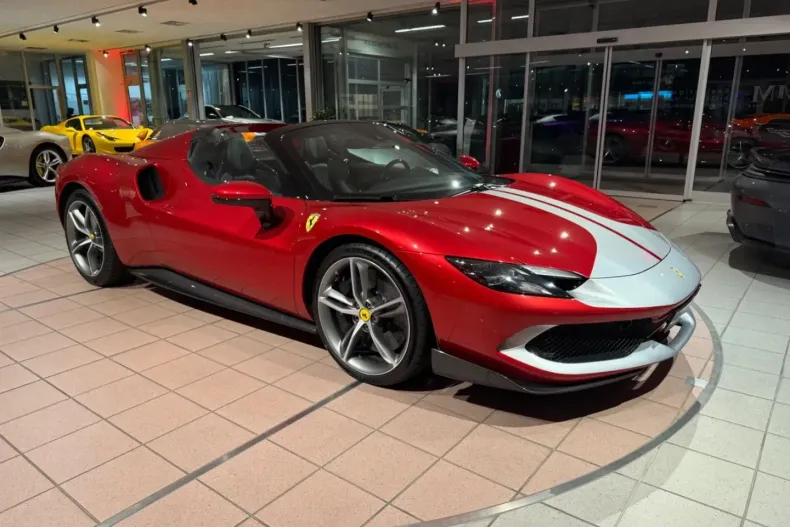 Ferrari 296 GTS din 2024 cu 23.522 km - oferta FER194858 - foto 2