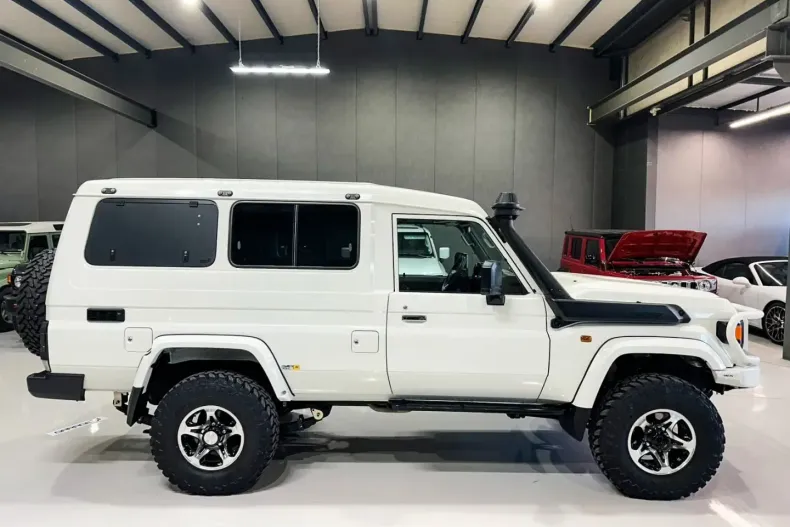 Toyota Land Cruiser din 2025 cu 4.000 km - oferta TOY194879 - foto 7