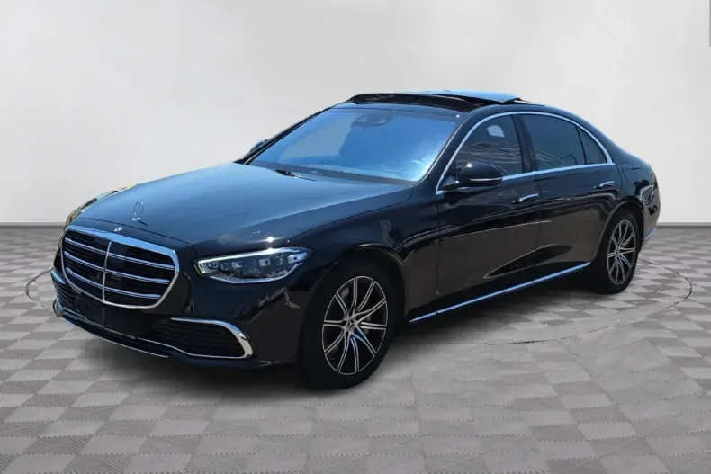 Mercedes-Benz S 580 (Clasa S) din 2024 cu 7.100 km - oferta MER194883 - foto 3