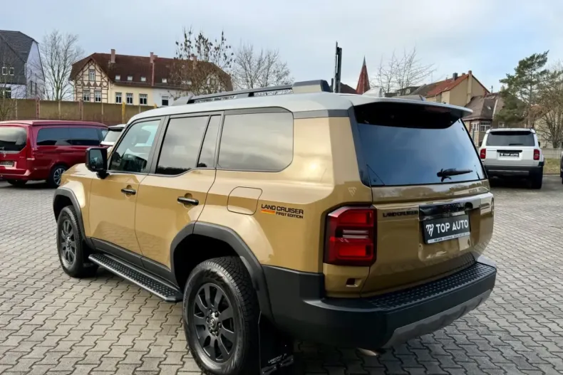 Toyota Land Cruiser din 2024 cu 19.978 km - oferta TOY194884 - foto 4