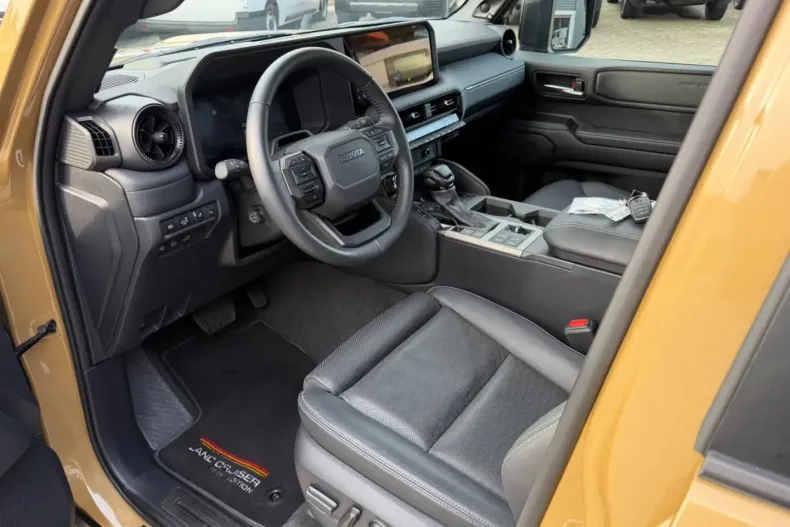 Toyota Land Cruiser din 2024 cu 19.978 km - oferta TOY194884 - foto 22